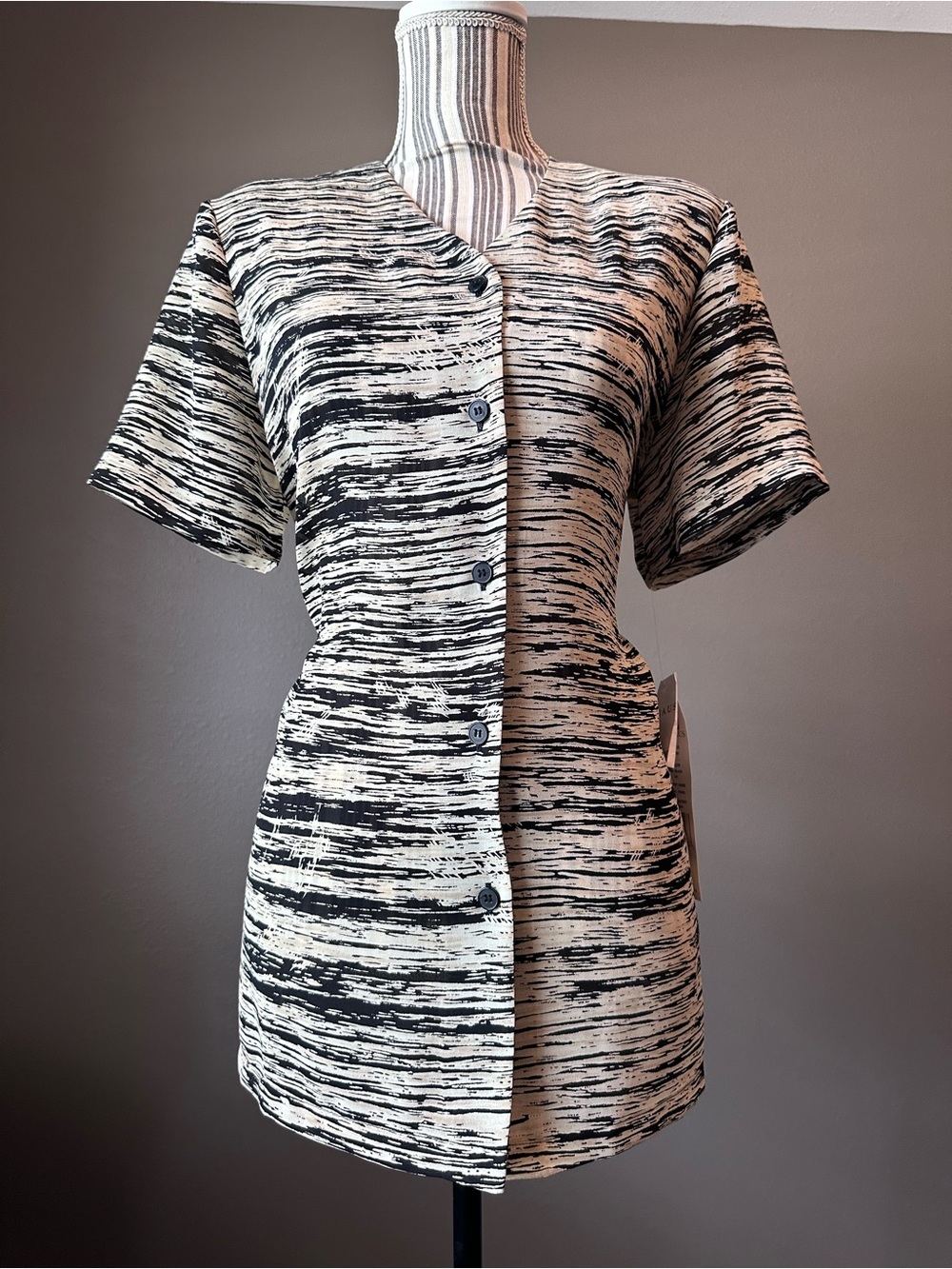 NWT Vintage 90s CHAUS Tribal Print Chiffon Blouse Size 4 - Picture 2 of 12